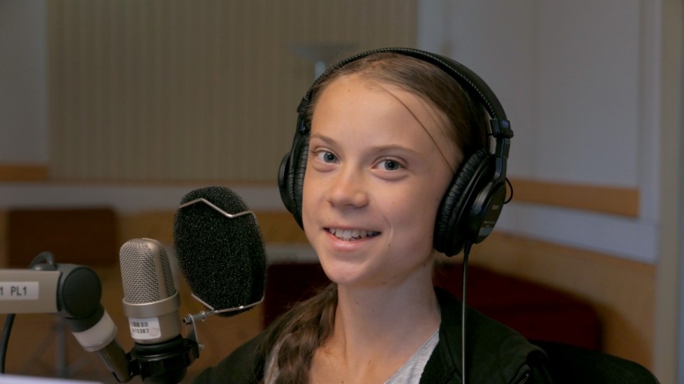 Greta Thunberg spelar in sitt sommarprat i Sveriges Radio.
