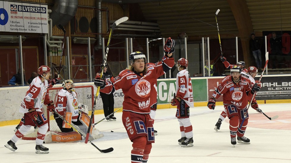 Före detta VIK-spelare Olle Liss är tillbaka i Hockeyallsvenskan.