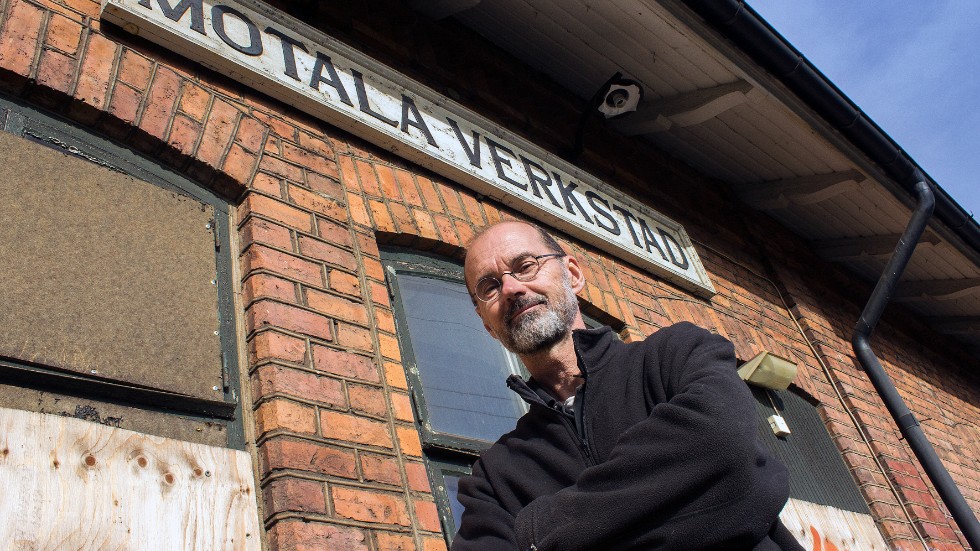 I höstas köpte Per Olsson Motala Verkstads gamla järnvägsstation av Trafikverket- Ännu i maj — när han fick tillträde — visste han inte vad han skulle använda byggnaden till. Men nu ska det bli någon pizzerialiknande restaurang.
