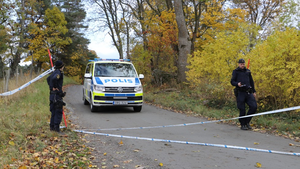 En död kropp hittades i Ledinge, Knivsta, i lördags. 