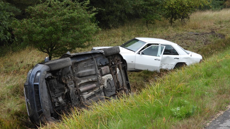 Två bilar var inblandade i olycka på E22 mellan trafikplats Navestad och trafikplats Hageby.