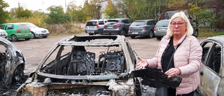 Hennes nya bil förstördes i branden