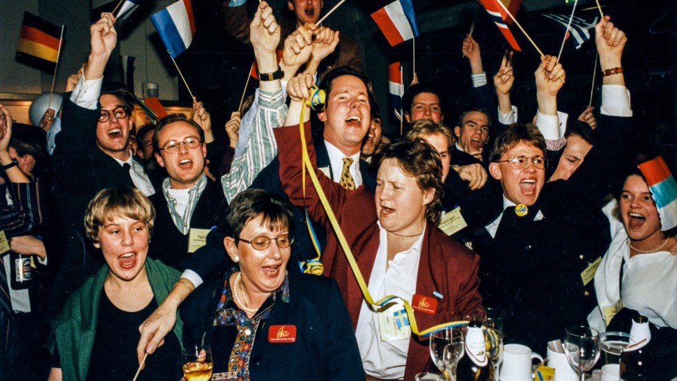 Anhängare till ja-sidan jublar under valvakan på Norra Latin i Stockholm 13 november 1994. Svenska folket röstade ja till medlemskap i EU med 52,3 procent mot nej-sidans 46,8 procent.