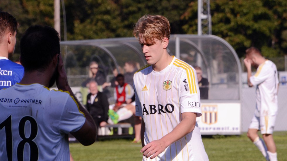 Oskar gjorde fem säsonger i Vimmerby IF (om än de två första bara sporadiskt) innan han bytte till Åtvidaberg inför 2018. 