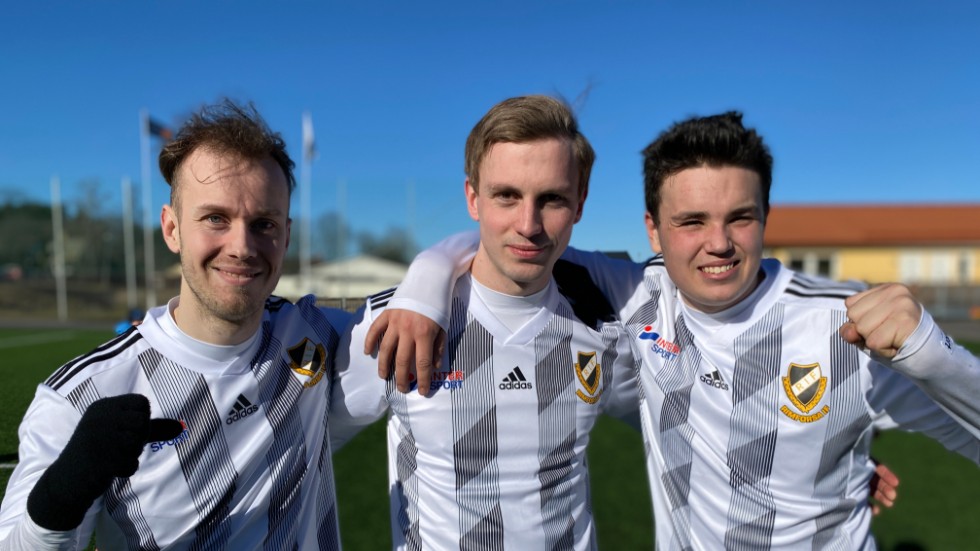 RIF-spelarna Anders Ramstedt, Nils Lindsten och David Cederholm. Lindsten, i mitten, får nu möta Hjulsbro, som han spelade med under vintern.