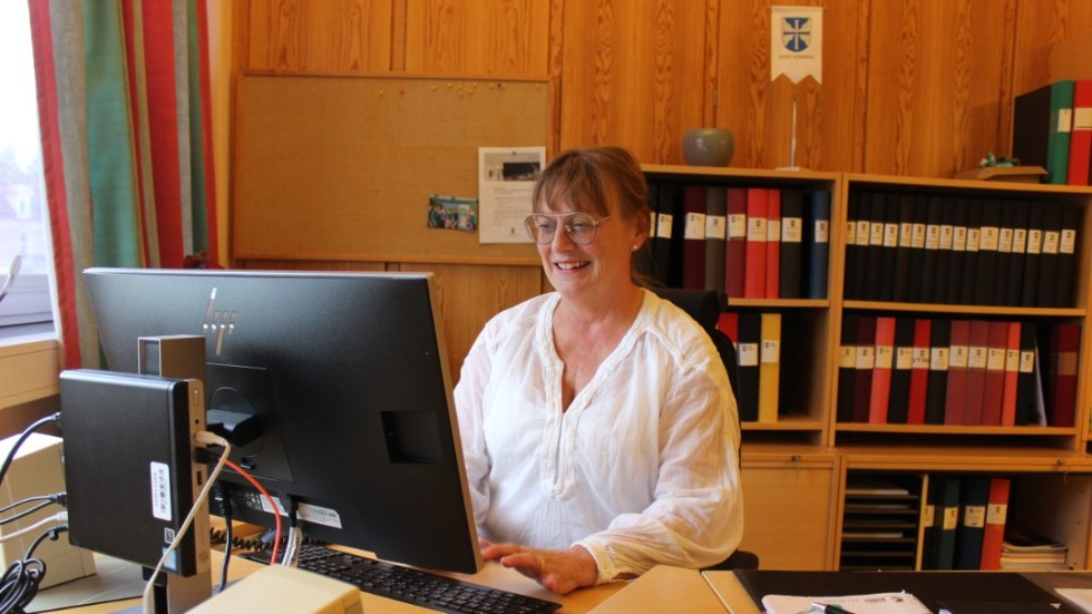 80 procent jobbar hon i kommunhuset och 20 procent jobbar hon på vårdcentralen i Österbymo.