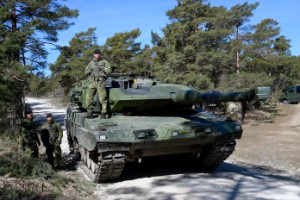 Därför har smällar från stridsvagn hörts i Boxholm och Mjölby 
