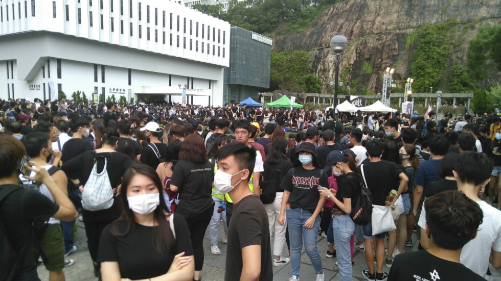 Skolstrejk och klassbojkott på the Chinese University of Hongkong, där Amanda Björkman studerar.