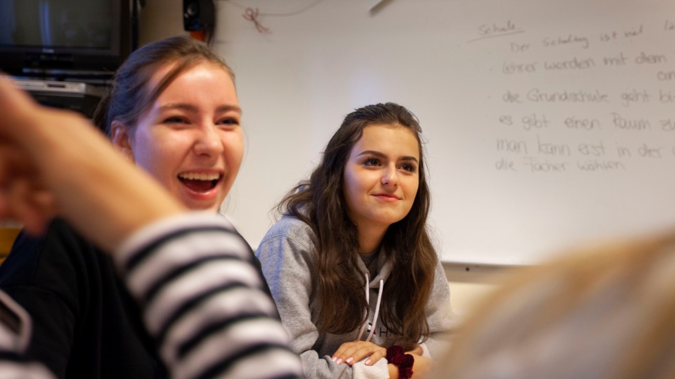 "Svenskarna är vänliga", tycker Lena Rösch och Jessi Edom som i veckan bor hemma hos elever från Kungshögaskolan.