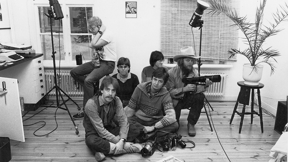 Julkort anno 1981 eller 1982. Då hette tidningen Västerviks-Demokraten.
Från vänster: Stefan Johansson, Janne Näsström, Ann-Sofie Svahn, Eva Johansson, Rolf Lavergren och Gert Karlsson.
