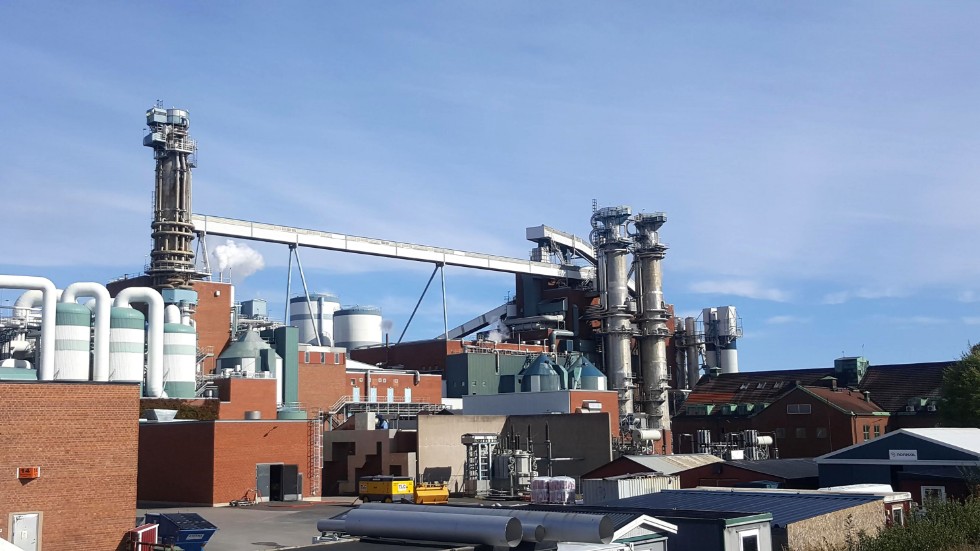 Stora Ensos fabrik i Skutskär stängs under oktober för underhålls- och investeringsarbeten. 
