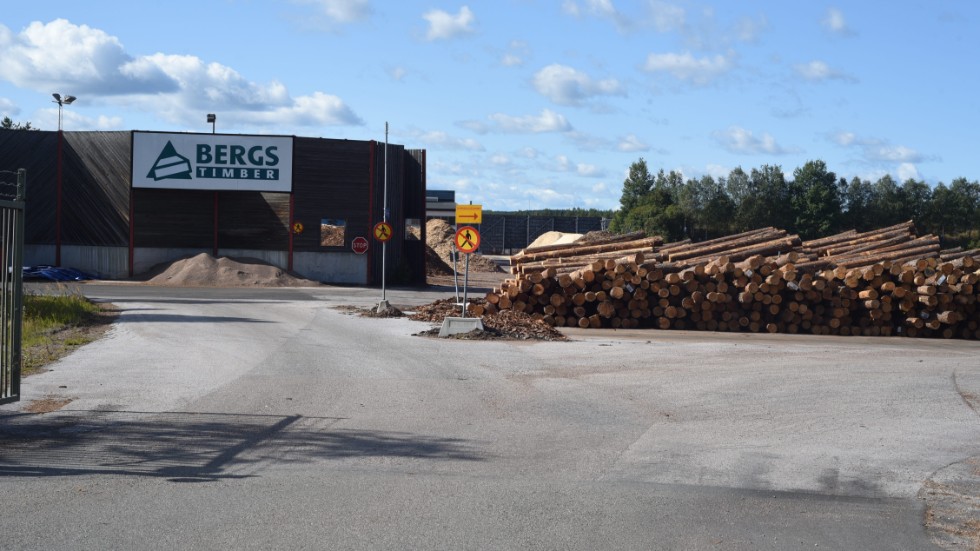 Vid sågverket i Vimmerby har skiftgången anpassats till viss del. 