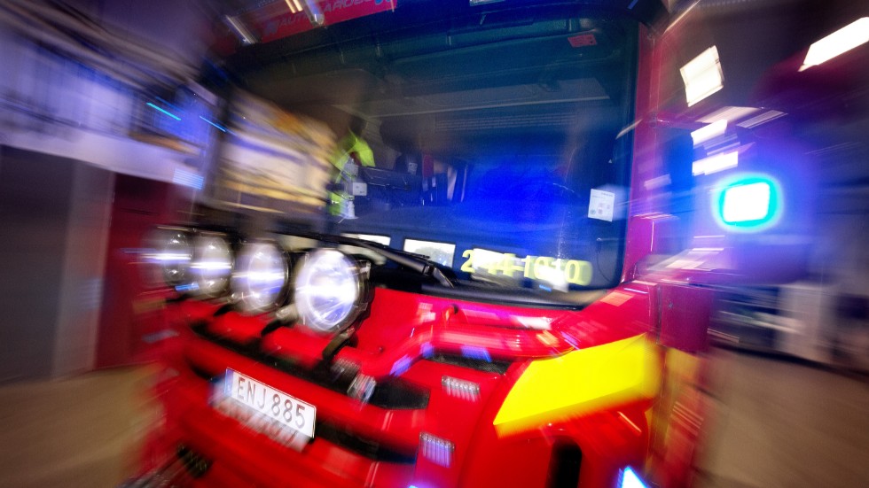 Räddningstjänsten har larmats ut till en trafikolycka i Hultsfred.