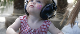 KD: Skydda små öron mot buller i förskolan