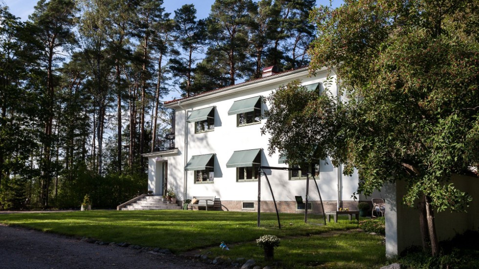 En villa i Grillby som har bebotts av arkeologen Einar Kjellén. Det var den mest klickade bostaden i Uppsala län hos Hemnet i förra veckan.