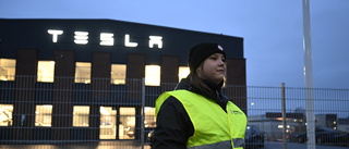 Strejkvakt vid Tesla: Risk för strejkbryteri