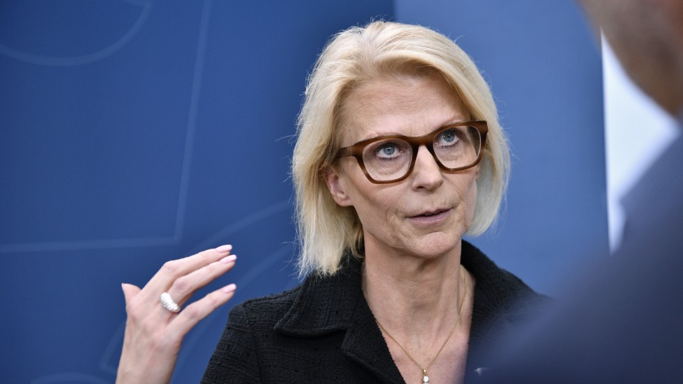 Finansminister Elisabeth Svantesson (M) vill slå samman myndigheter. Arkivbild.