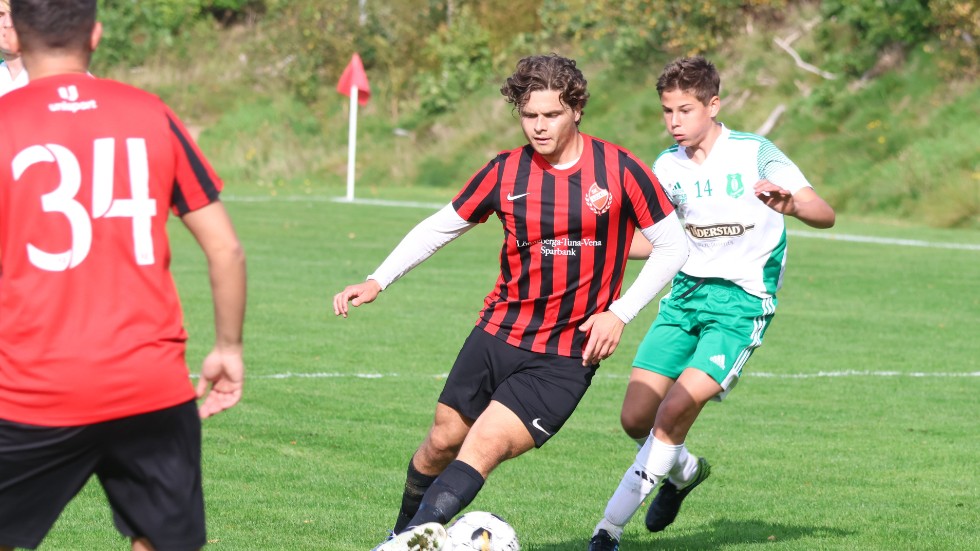 Kushtrim Krasniqi dominerade på mittfältet för SK Lojal.