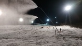 Full fart på snötillverkningen i Dackestupet