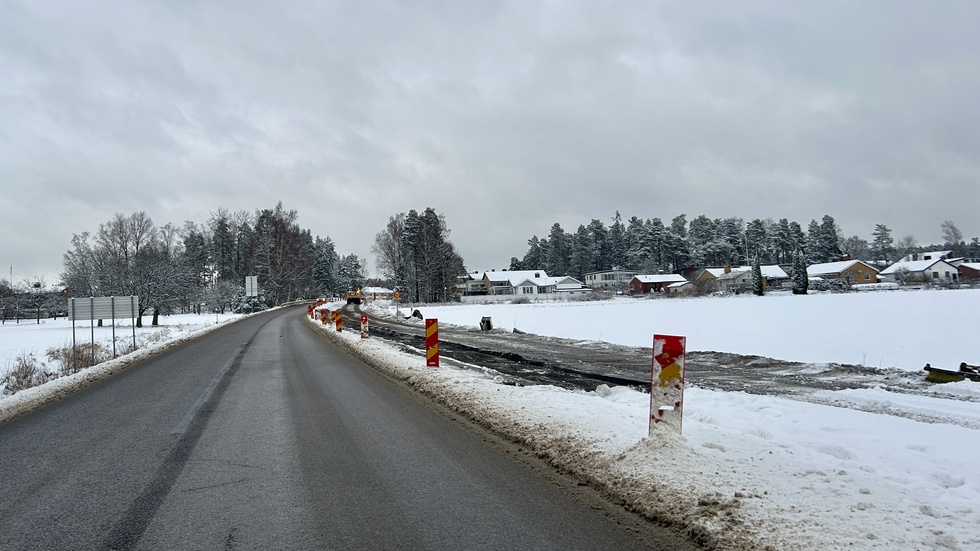 Norrköpingsvägen i Katrineholm. Det här är en cykelbana som borde dras i Sköldinge istället. 