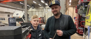 Motortokig ungdom välkomnas till lördagsträff i lastbilsverkstad – 12-åring kläckte idén: "Gillar ljudet mest"