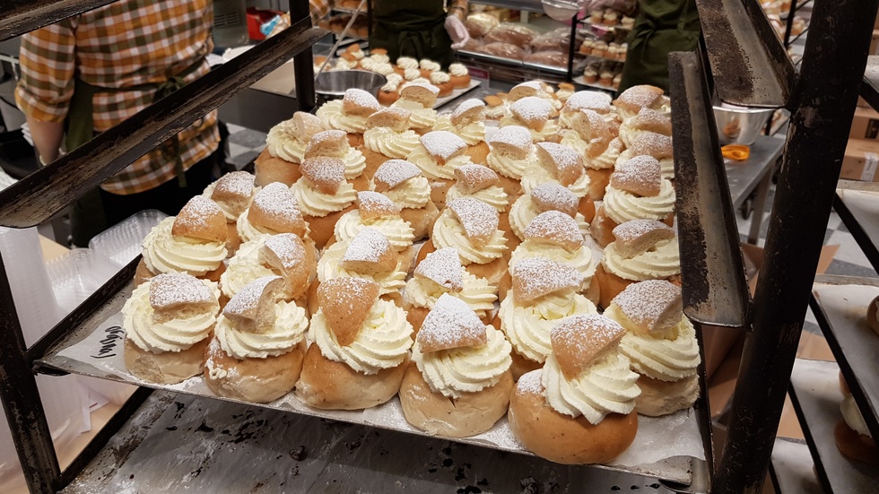 It is Fat Tuesday and time for semlor! 