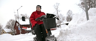 Snön blir ett rejält hinder för Siv