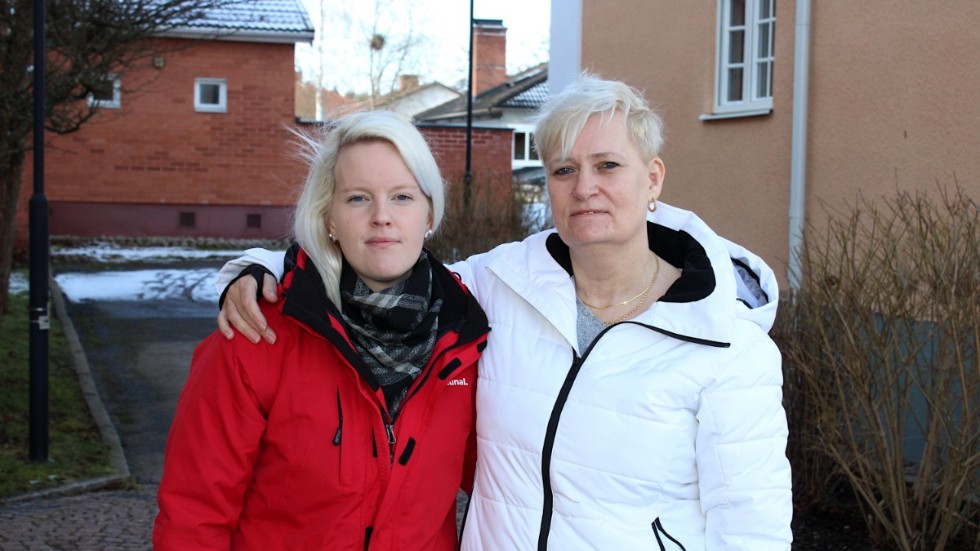 Alexandra Svensson (till vänster) efterträder Jeanette Persson som ordförande för Kommunal Hultsfred-Högsby.