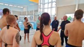 Populärt simtest med polisen på Munktellbadet: "Det blev fullsatt jättefort"