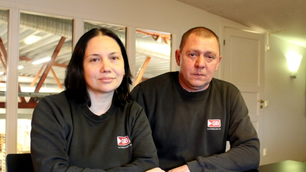 Natali och Sergej Eremchuk flyttade till Sverige 2014 i samband med att oroligheter utbröt i Donetsk och Luhansk. I onsdags kom Sergejs bror till Sverige. Nu väntar de på att höra av sina föräldrar som är på flykt från Ukraina. 