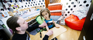   Nytt hopp för multihandikappade Eija, 6 år, trots avslag • "Nu hoppas vi det ser ljusare ut"