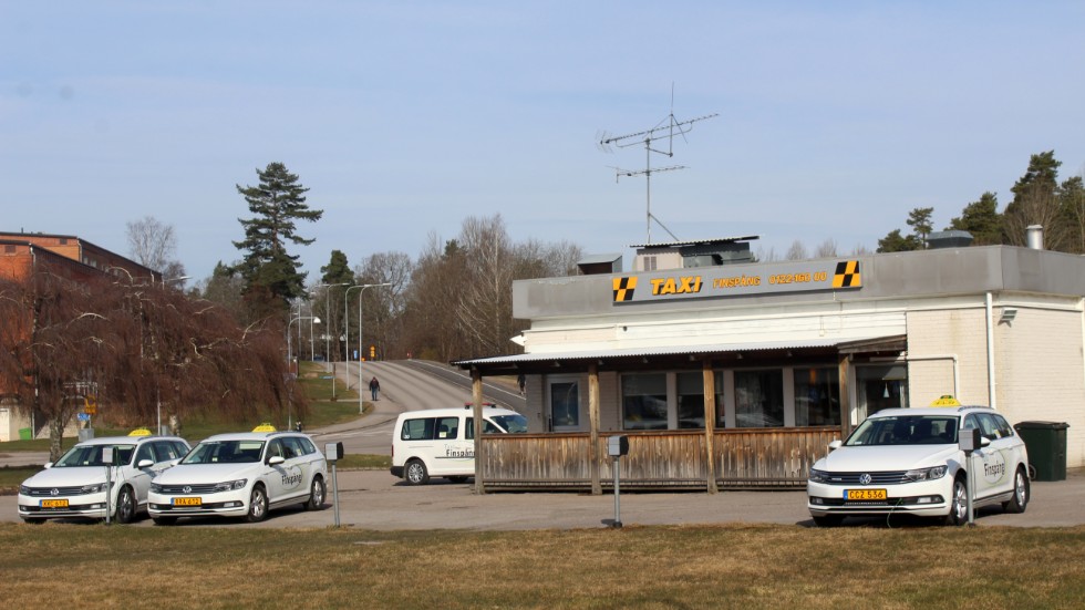 Endast tre fast anställda chaufförer är kvar hos Taxi Finspång.