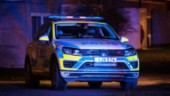Blodspår ledde polisen rätt – berusad man slog sönder ruta på parkerad bil