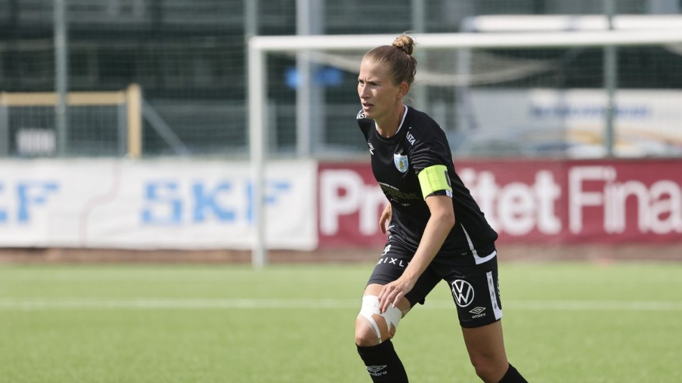 Göteborgs lagkapten Emma Berglund klev av skadad mot Eskilstuna. Arkivbild.