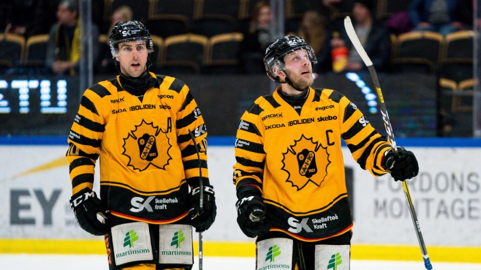 Joakim Lindström och Oscar Möllers formation är en av två kedjor som är intakta jämfört med senaste matcherna. 