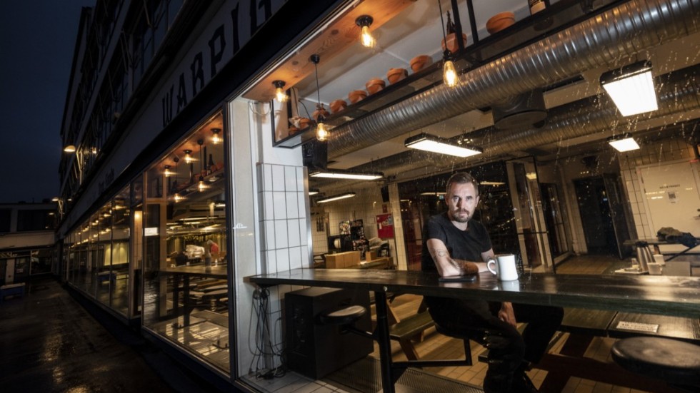 Mikkel Borg Bjergsø på Mikkellers restaurang Warpigs i Kødebyen i Köpenhamn.