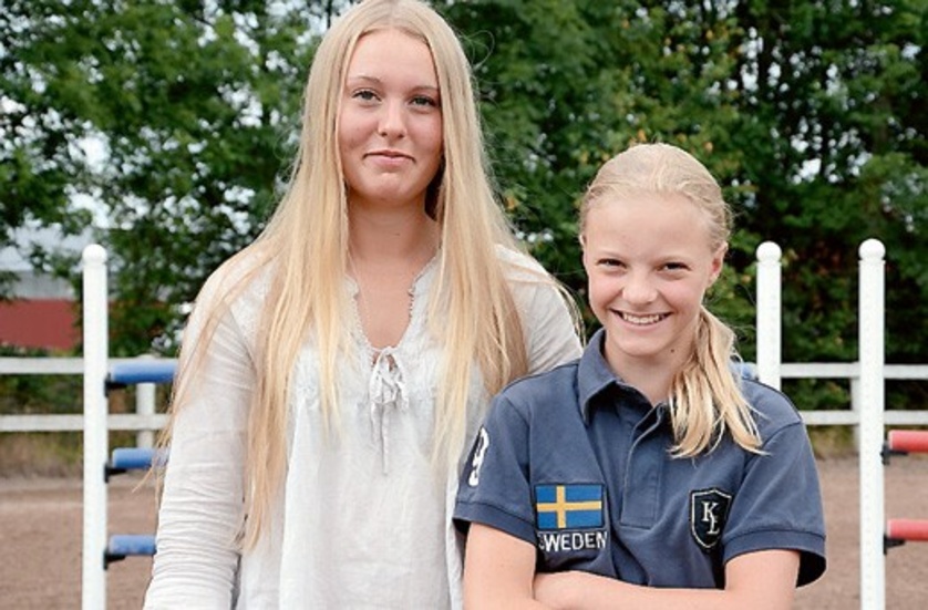 Emelie Karlsson och Saga Passmark från Vimmerbyortens ryttarförening hoppar under nästa vecka ponny-SM i Vetlanda med A-final som mål i sina respektive klasser.