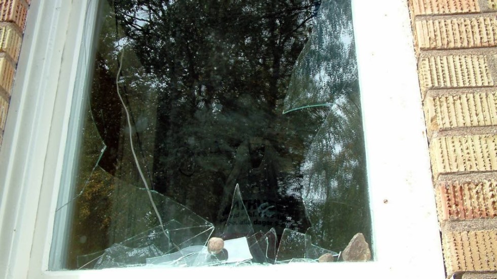 En skadegörelse inträffade i natt på en fönsterruta till en bostad i centrala Vimmerby. Bilden är tagen vid ett annat tillfälle.