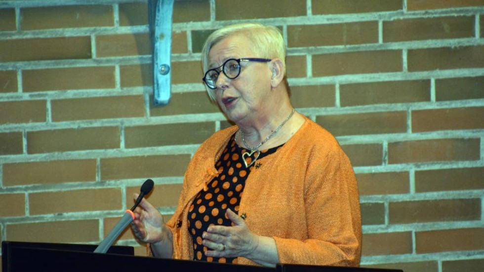 Eva Berglund (S) ifrågasatte jämnställdheten i demokratiberedningen.
