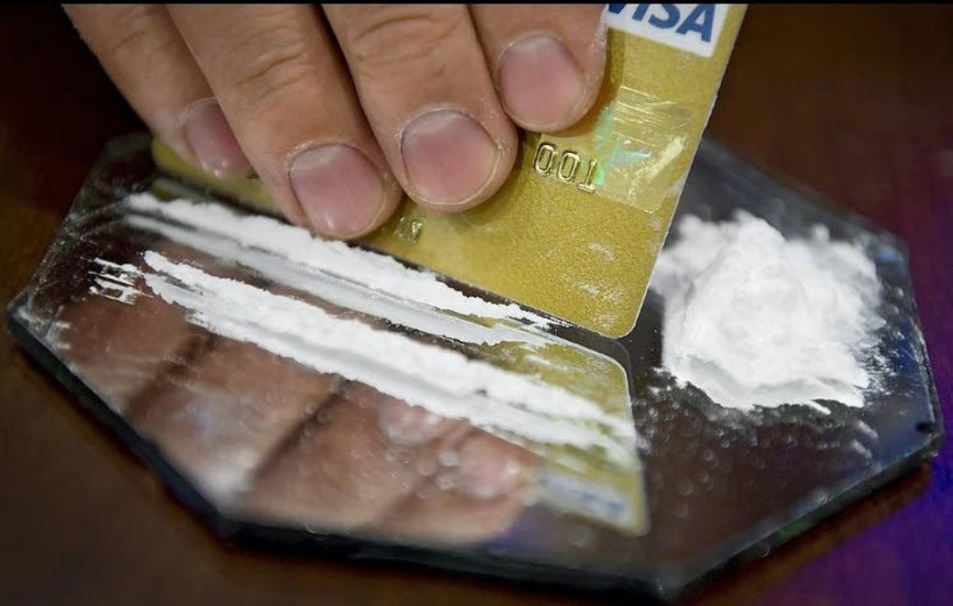 Kokain. En 43-årig man har dömts för att ha använt kokain. (Personen på bilden har inte med den aktuella händelsen att göra.)