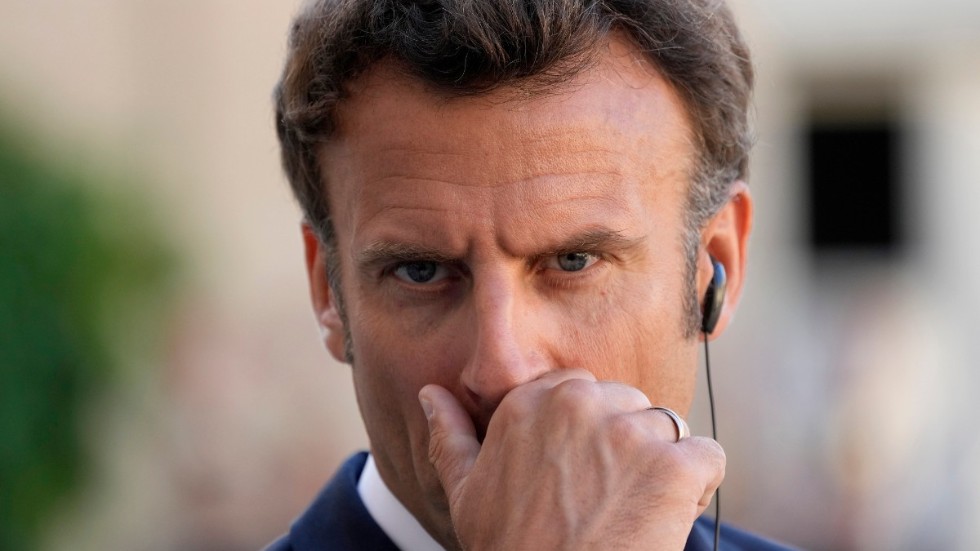 Frankrikes president Emmanuel Macron väntar spänt på resultaten i parlamentsvalet som inleds på söndag, den 12 juni. Arkivbild.