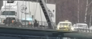 Lastbil orsakade stopp på Bergnäsbron 