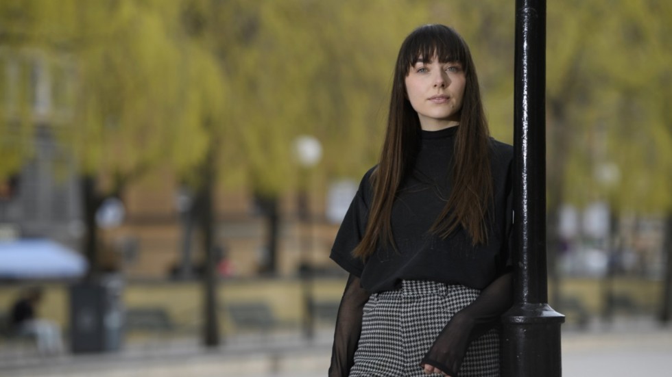 Nadja Evelina gräver i sitt förflutna på nya albumet.