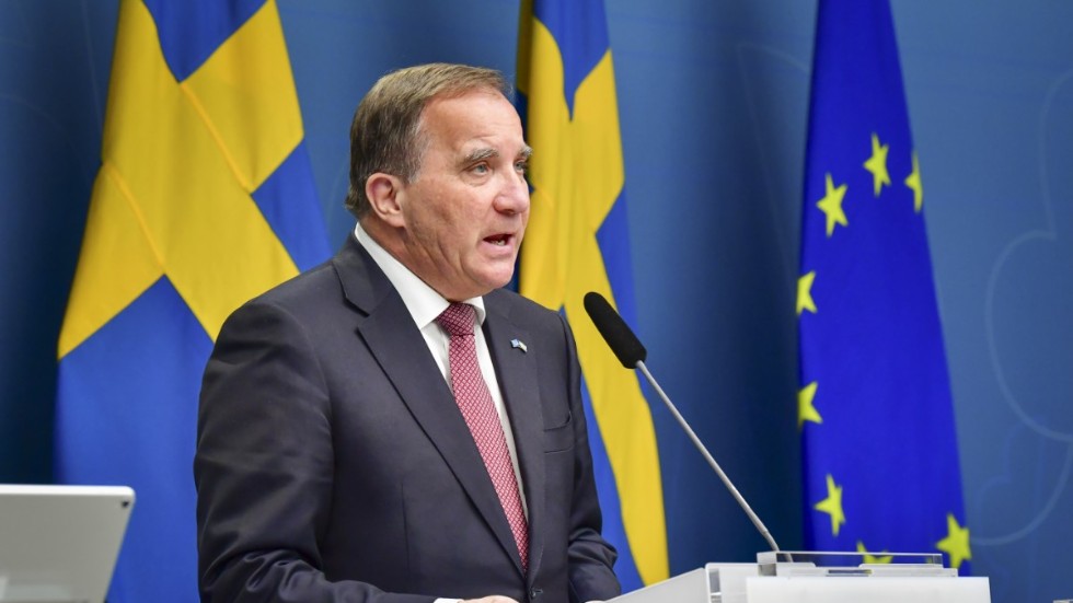 Statsminister Stefan Löfven under en pressträff om lättnader i pandemireglerna.