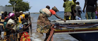 Tanganyikasjön stiger – många flyr