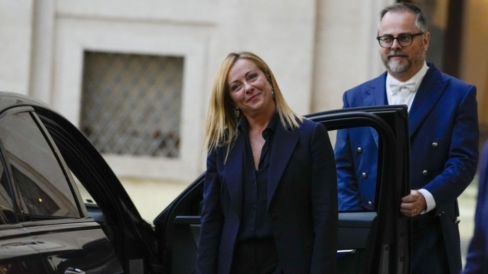 Italiens bröders partiledare Giorgia Meloni blir Italiens första kvinnliga premiärminister.