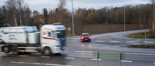 Bara centimetrar från krock i Nävekvarnskorset