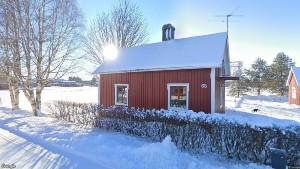 47-åring ny ägare till 40-talshus i Roknäs - prislappen: 1 425 000 kronor