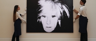 Brorson säljer tidiga verk av Warhol