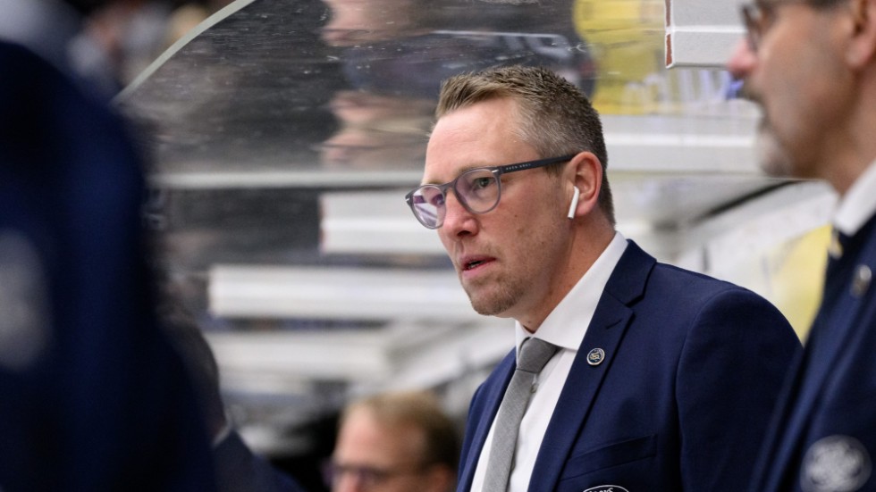 Johan Åkerman i HV:s bås tidigare under säsongen.